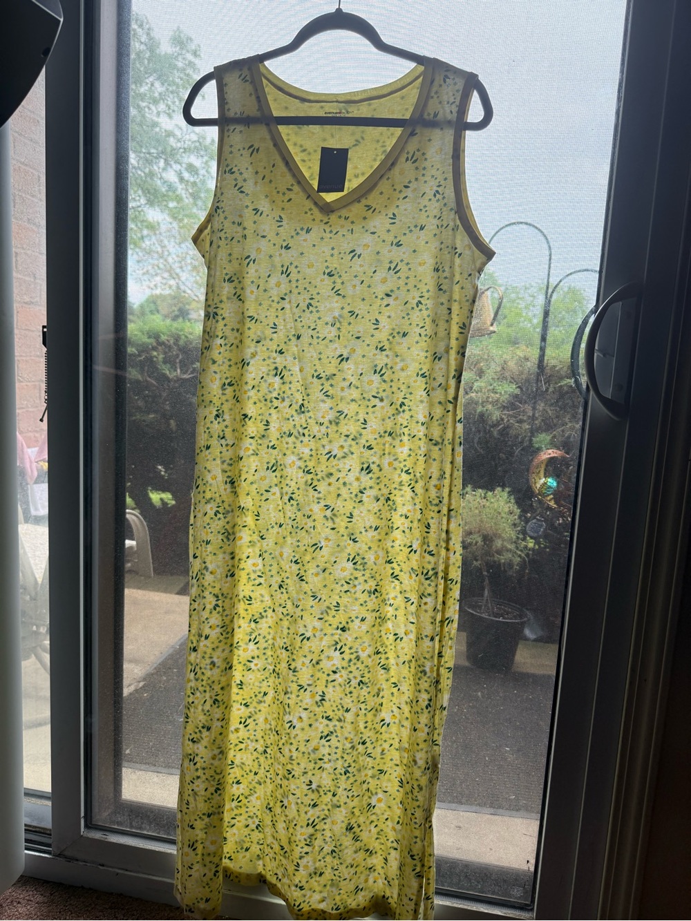 Sleeveless Yellow Floral V-Neck Maxi Nightgown 14/16